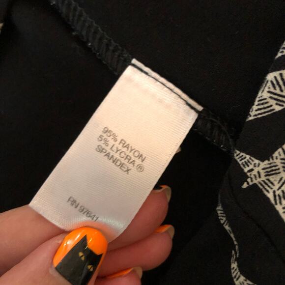 J. Jill Wearever Sleeveless Leaf Print Maxi Dress Large Black White Resort Boho - Picture 8 of 9